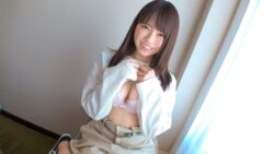 【初撮り】【激カワ18歳】【うぶ過ぎる大学1年生】恥ずかしさでカメラを凝視できないうぶな18歳の美少女。人生2人目の相手に..ネットでAV応募→AV体験撮影1193