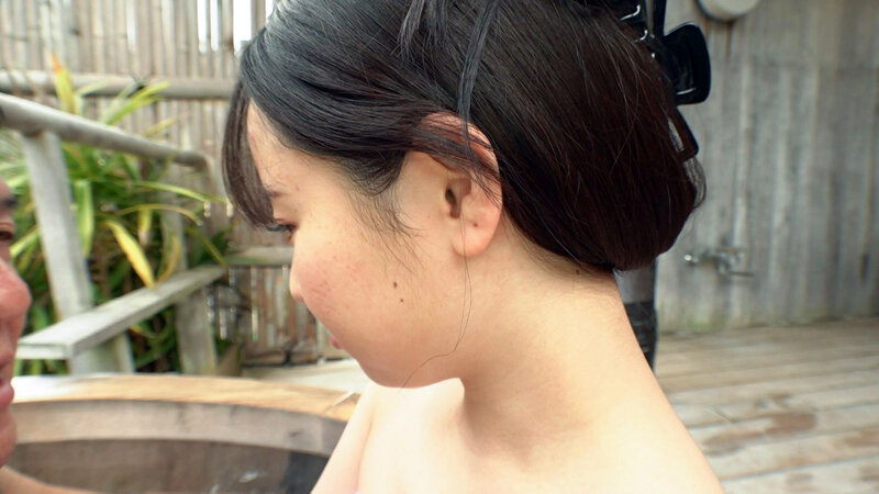 いいなり美人妻 男経験が浅いナチュラル陰毛若妻 雫25歳 9枚目