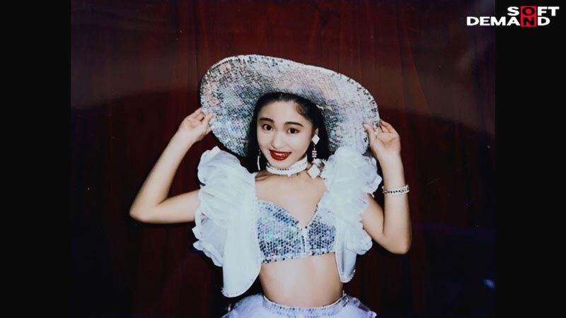 綾瀬麻衣子(52)はなぜカメラの前でSEXをしてきたのか?「AVデビューから34年。私、素人に戻ります」 5枚目