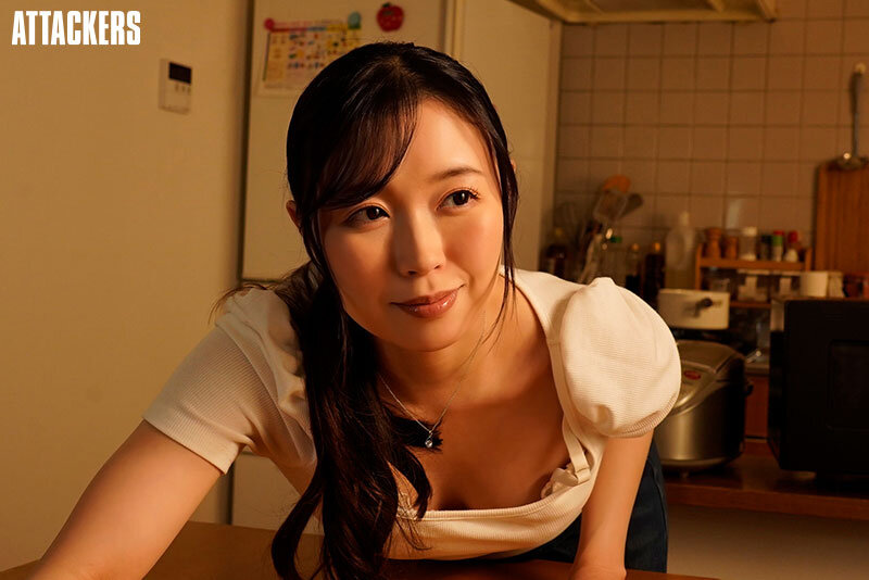 友達のお母さんの無自覚浮きブラ乳首誘惑 流川はる香 5枚目