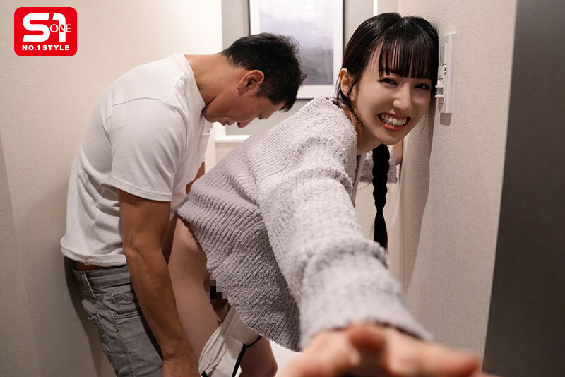 アイドルを秒でハメる!石田佳蓮のプライベートに突撃しまくった前代未聞のドッキリ即ズボスキャンダル! 2枚目