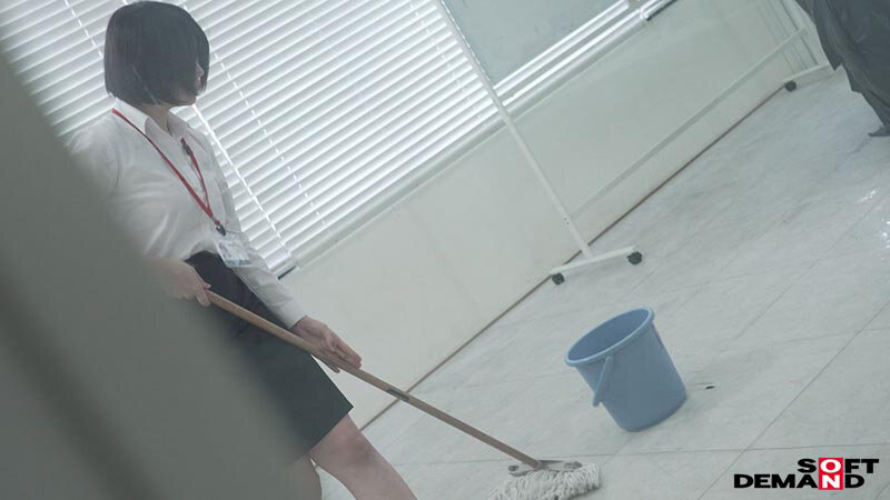 『浣腸噴射15,000mlしたらどうなるのか?』SOD女子社員が真面目に始めは苦しい腸汁ダクダクアナルセックス&AtoM実践研究した結果 浣腸した以上の超放出で休日SOD本社は腸汁まみれに…!SOD性科学ラボREPORT22 本村素子 8枚目