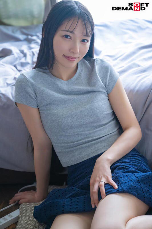 埼玉県東部在住 夫と息子の3人暮らし 玉井晴香 33歳1か月後の再出演 「普通のママ」を連れ出してカーセックス、玩具イカセ、J〇コスプレの非日常体験 息子を実家に預けて一日中SEXに耽る 最高に敏感な若ママの激イキ火遊び体験 3枚目