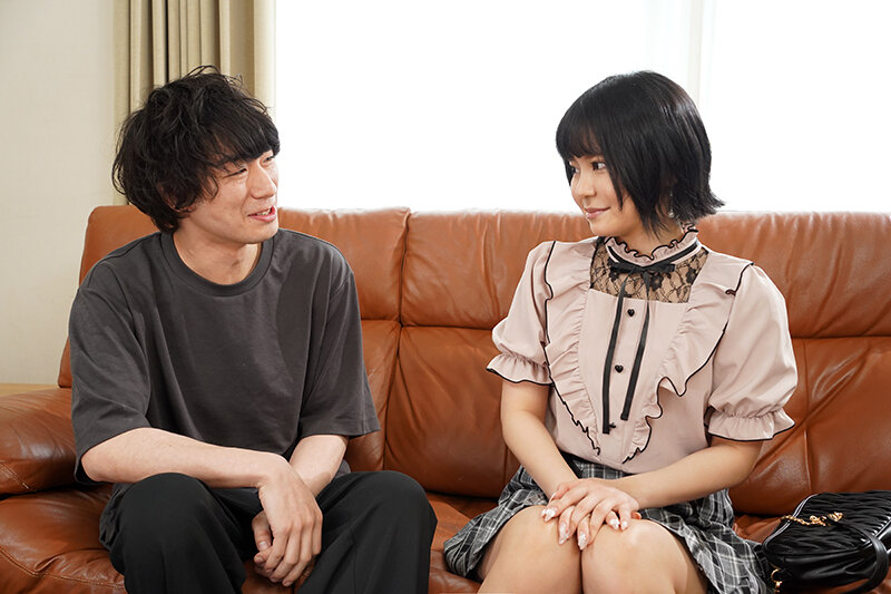 初撮りAVデビュー 幼い顔に似合わずデカチン大好き20才 愛咲ましろ 1枚目