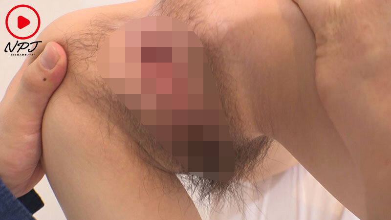 女の子のワレメを舐め隊出動!!クンニが一番卑猥に見えるアングルにこだわった8人の素人娘おま○こぺろぺろ動画Vol.2 5枚目