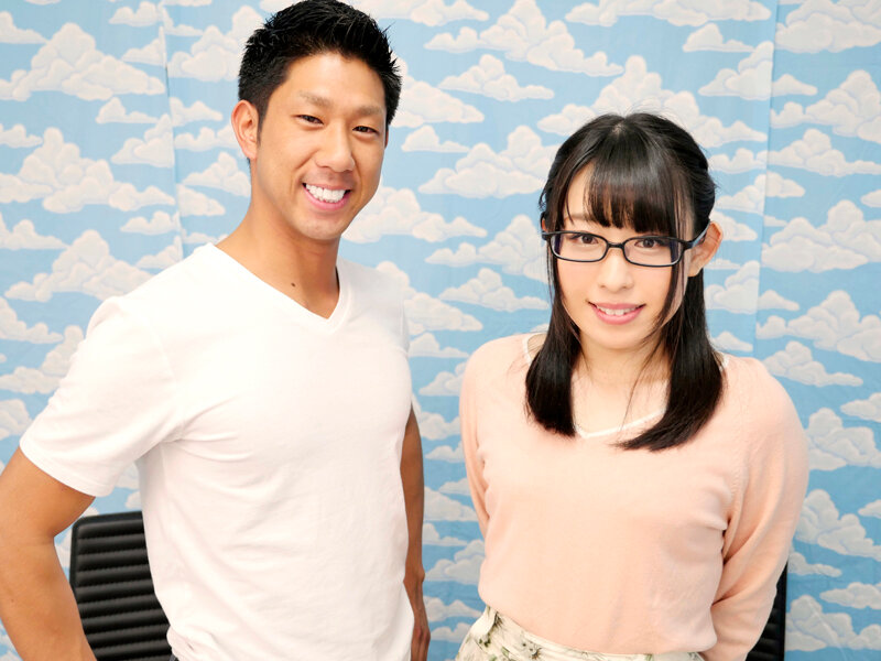 素人お嬢さん ラップ1枚隔ててお友達と素股体験して発射できたら賞金GET!! 皆野あい 2枚目