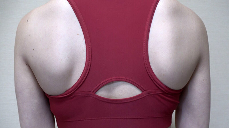 篠宮ねね 神陸上ウェア スポーツ日焼けから筋肉美女アスリートの秘部を隠してきたウェアを巨乳や美乳パイパンや剛毛娘に着せジョリワキやハミ毛を堪能。陸上ユニホーム女子の太腿やお尻や着衣放尿まで!!身体にフィットするウェアのキワキワを超接写&完全着衣でハメ撮り 4枚目