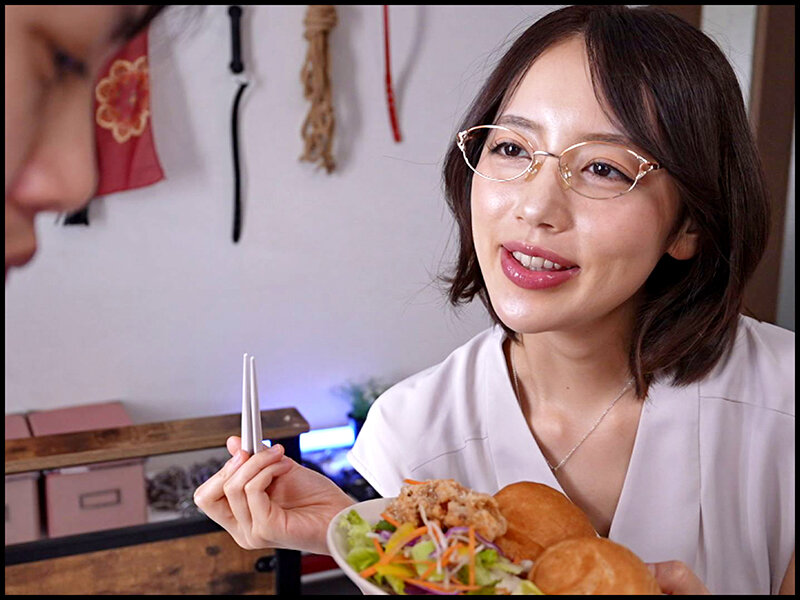 「今日もママで射精しましょうね…?」異常愛を抱く美人母に軟禁されて、絶倫勃起してしまうチ○ポを支配射精させられ続ける僕の日常。 美咲かんな 5枚目