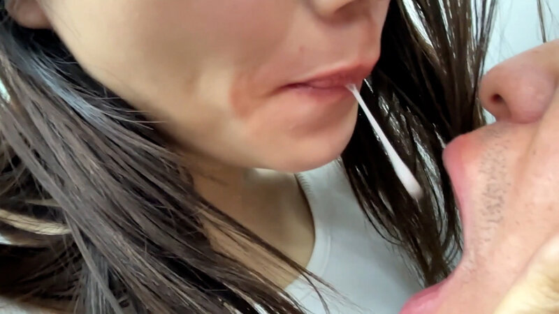 M男が街中で女性に声をかけてキスさせてもらう アパレル関係 ひなみちゃん 16枚目