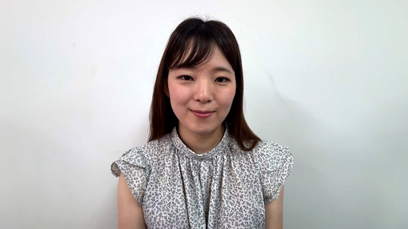 M男が街中で女性に声をかけてワキを舐めさせて貰う OL あいるちゃん 3枚目