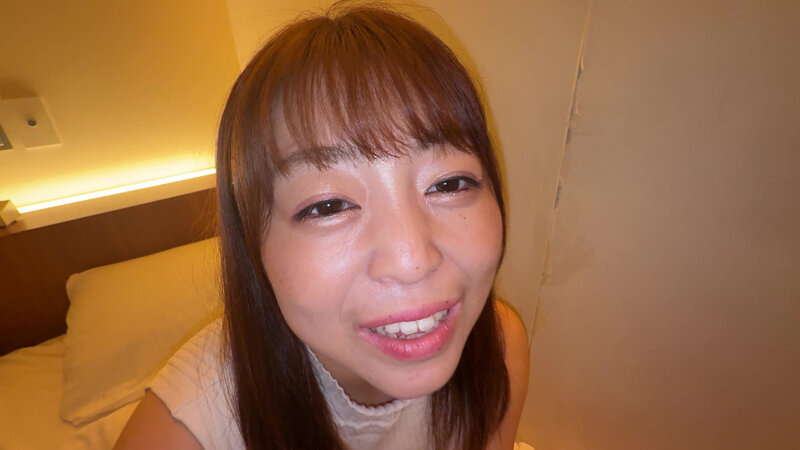 【個人撮影】赤城穂波 初喉チンコ触り&超長舌を開口器で観察 3枚目