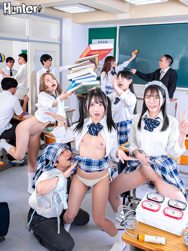 【新感覚時間停止AV】時間停止×心の声 エロ漫画の様に時間が止まっている女子たちの心の声が聞こえてくる!「えっ?待って!私…時間止まってる?でも意識はある」この学校には 『場所』によって時間を自在に止める事が出来る神装置が存在した!! 1枚目