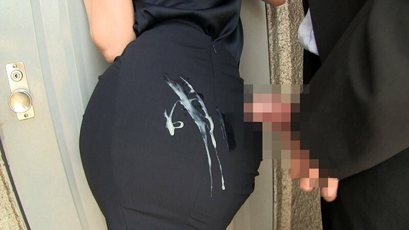 【痴●団地】~触られたい女達が集うぶっかけアパートメント・痴●フリーな女達 あさみ&ひかる~ 5枚目