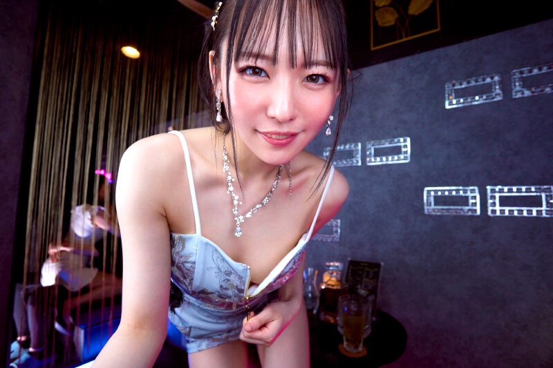 【VR】【8K】仕事中でもお構いなし!小悪魔色恋営業 MEISA 3枚目