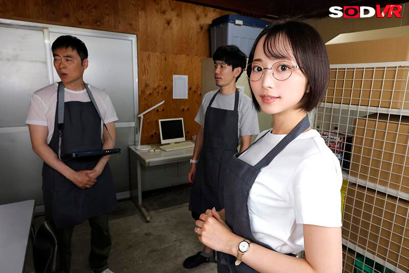 【VR】【8K】仕分け作業中にムラついたら、即ヌイてくれる倉庫パートの若妻Nさん。 7枚目