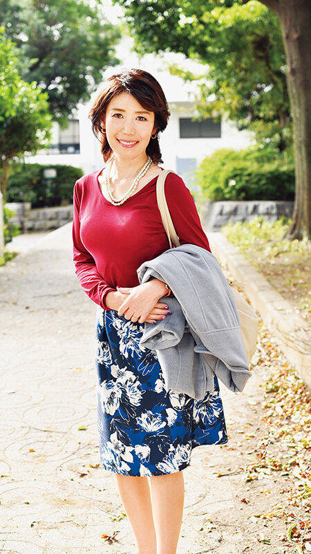 大人の為の逸品 美しき還暦熟女が魅せる 味わい深く濃厚なエロスシネマ 厳選映像六話収録240分2 17枚目