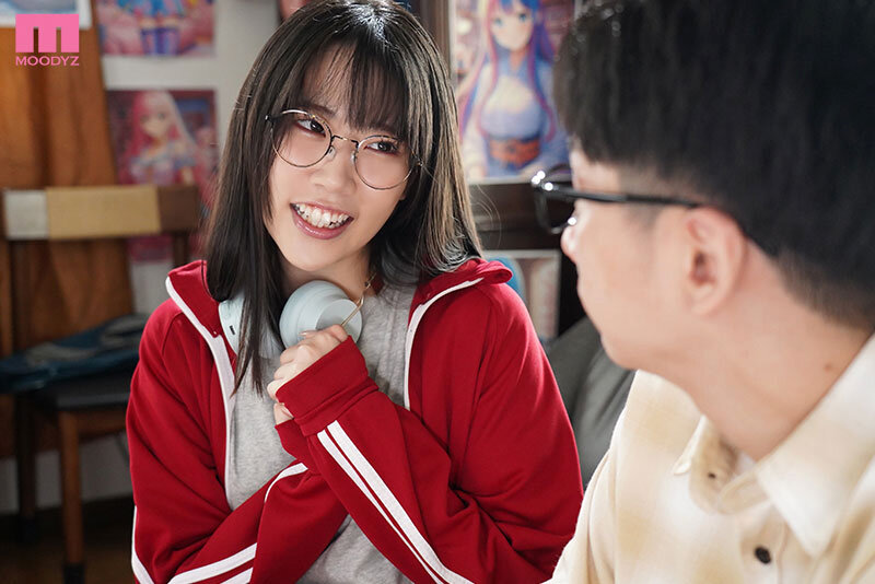 ウチのマ○コ、オナホ代わりに使っていいよッ 両親が旅行で不在中、オタク友達の巨乳先輩に4日間、入り浸られて中出しSEXを愉しんで同人漫画のネタにされた僕。 桜ゆの 1枚目