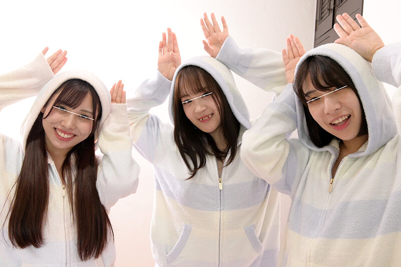 おにいちゃん!いっぱい私とモフモフして遊ぼう! もふもふ部屋着にTバック尻の従妹がいっぱいエッチなことをしてきた! 7枚目