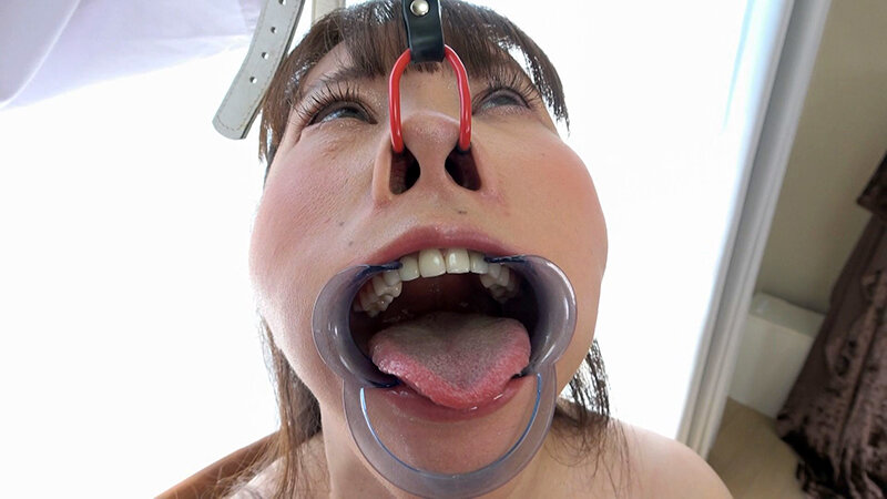 失禁イラマチオ 椎名ほのか 2枚目