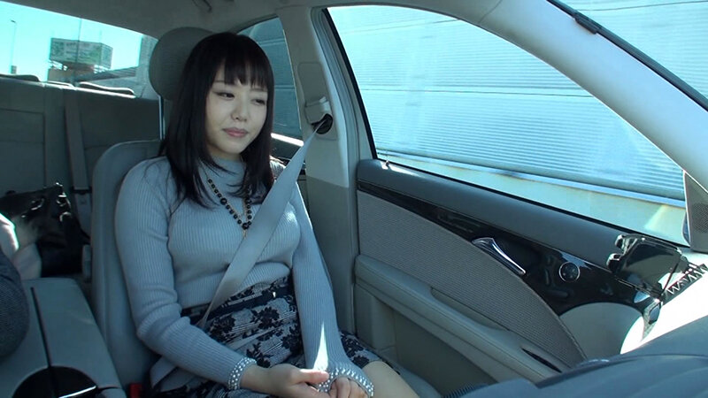 清楚ぶる可憐妻 剛毛マ○コで潮吹き絶叫 浜崎真緒 1枚目