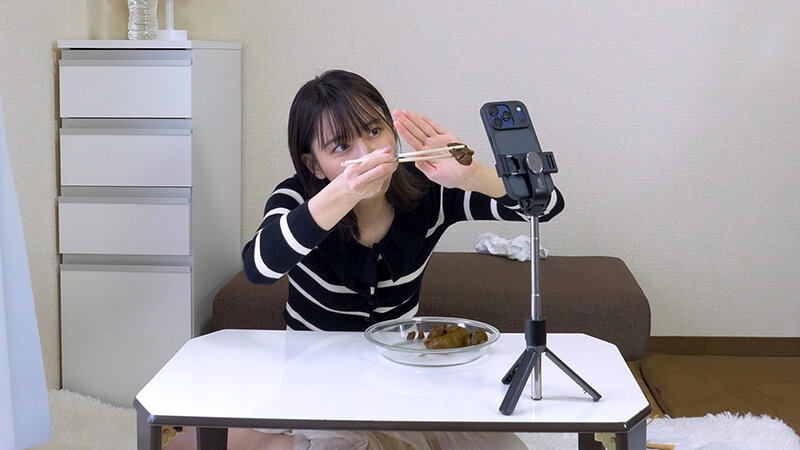 排泄系インフルエンサー・まゆみ 上原まゆみ 1枚目