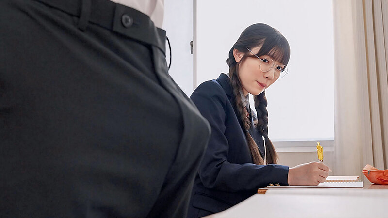 マワされ願望!脱いだら凄いクラスの地味な人見知りJ系は乱交にどハマり!笑顔で全員にハメ倒される変態娘 浦上ひのり 1枚目