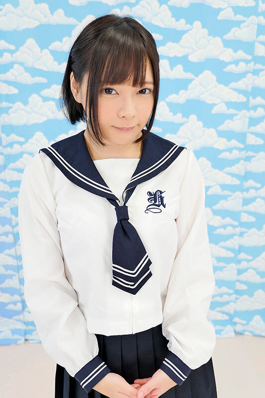 池袋で見つけた優しい女子校生に18cmメガチ○ポを素股してもらったらこんなヤラしい事になりました。 一条みお 1枚目