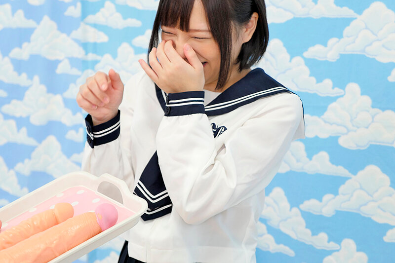 池袋で見つけた優しい女子校生に18cmメガチ○ポを素股してもらったらこんなヤラしい事になりました。 一条みお 2枚目