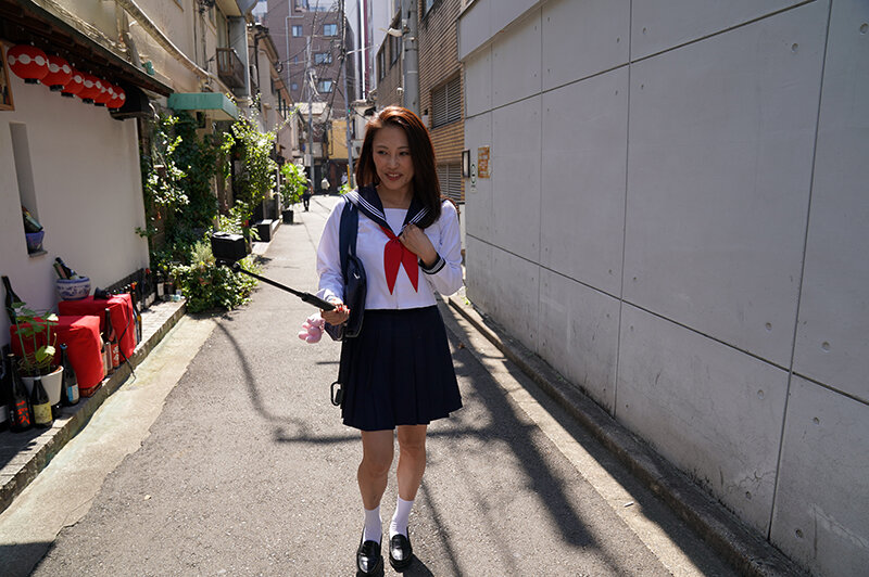 セーラー服熟女失禁羞恥 多田有花 2枚目