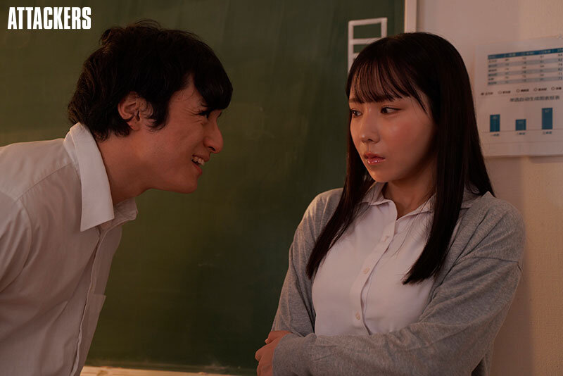 限界集落の村に赴任した人妻女教師は、村の繁栄の為に毎日子種を注がれる。 海老咲あお 1枚目