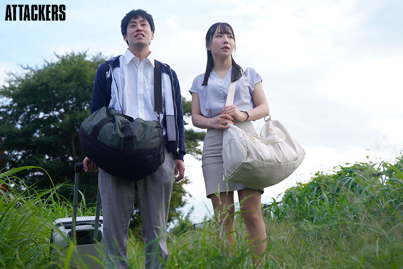 限界集落の村に赴任した人妻女教師は、村の繁栄の為に毎日子種を注がれる。 海老咲あお 5枚目