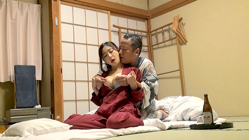 仲居盗撮総集編36人 8時間 1枚目