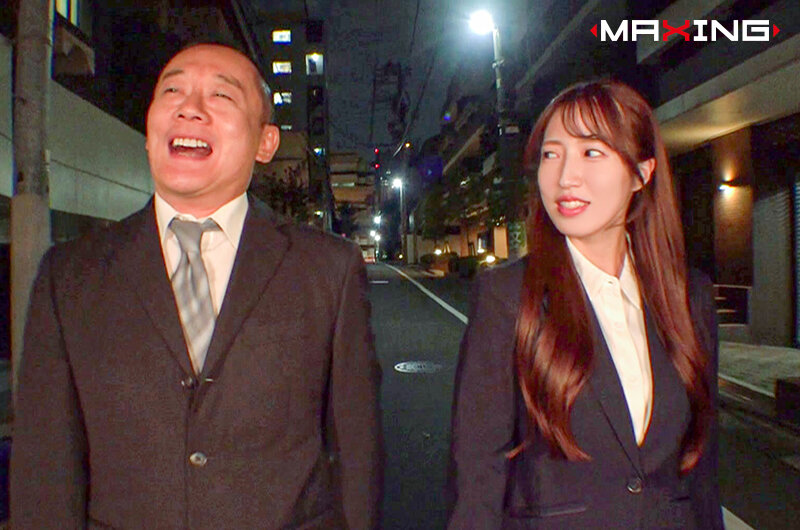 いい加減でノーテンキな上司とまさかの出張相部屋。ムカつくのに求め合い理性が崩れていく淫乱美人OL あかね麗 1枚目