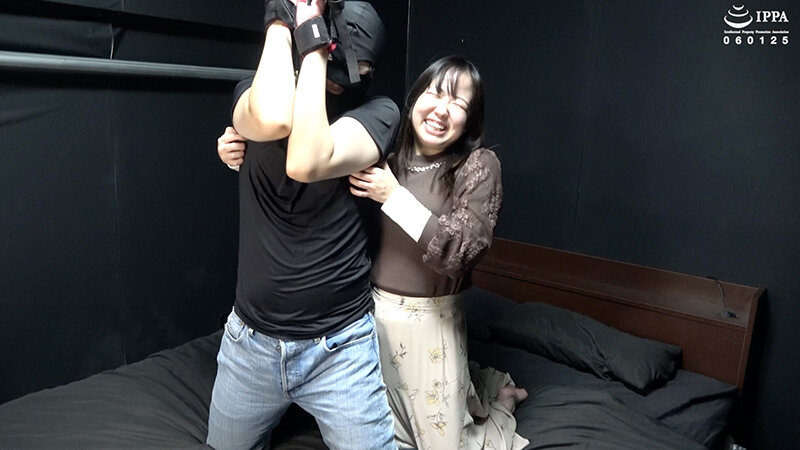 【F/M】「逸材!新人モデル谷田かりなチャンのM男くすぐりプレイ!」 4枚目