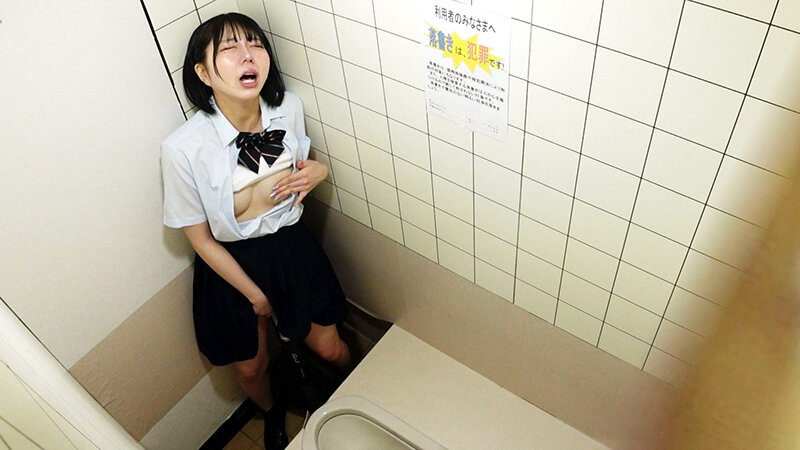 女子〇生公衆トイレ 下校中オナニー流出動画11人 5枚目