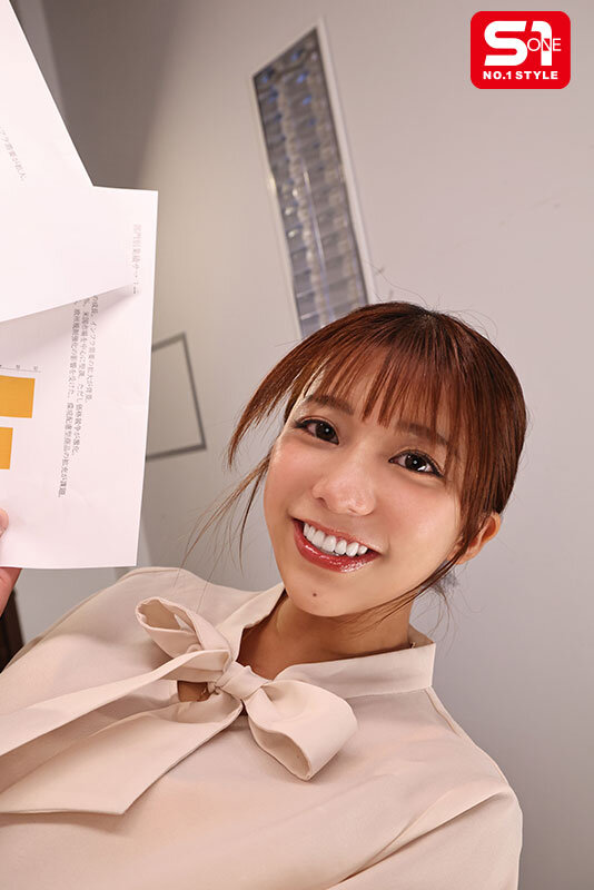 【VR】「みんなにバレたら大変ですよ…?」残業中でも会議中でも僕のもっこり疲れマラをひょっこりヌキヌキ 神出鬼没の困った後輩にこちゃん 川越にこ 8枚目