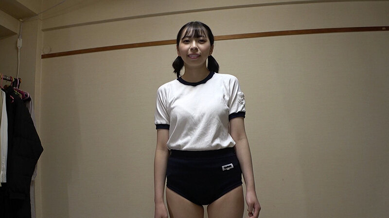 神田ゆい ムチムチ美尻 神ブルマ 美少女やぽっちゃり娘らにピチピチブルマ&体操着を着せ、ハミパン、ムレムレワレメを毛穴まで見えるほどの超ドアップ接写!さらに尻コキ、着衣お漏らし放尿やブルマぶっかけ等ブルマ好きに送る完全着衣フェチAV 17枚目
