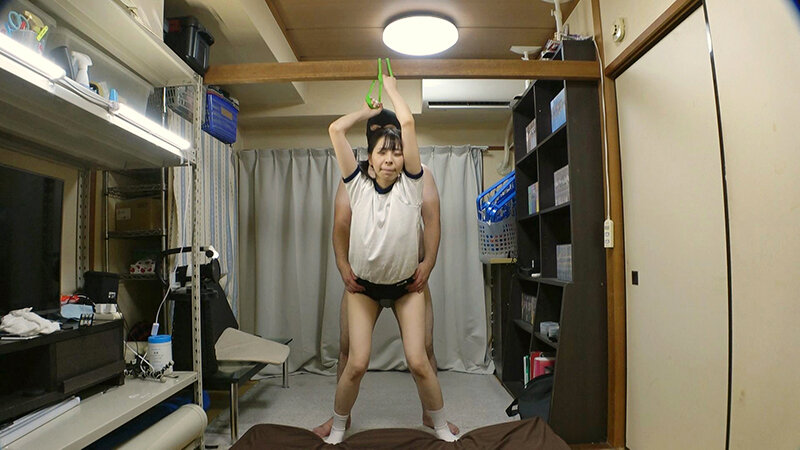 神田ゆい ムチムチ美尻 神ブルマ 美少女やぽっちゃり娘らにピチピチブルマ&体操着を着せ、ハミパン、ムレムレワレメを毛穴まで見えるほどの超ドアップ接写!さらに尻コキ、着衣お漏らし放尿やブルマぶっかけ等ブルマ好きに送る完全着衣フェチAV 9枚目