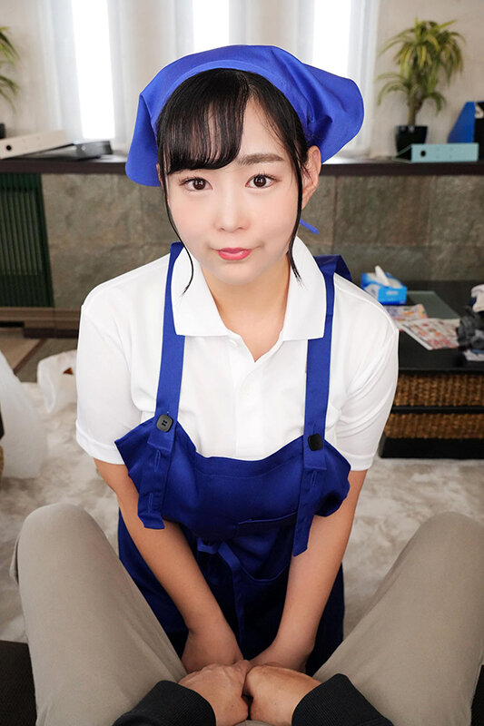 【VR】おちんちん生絞りコースが存在するという毎週土曜日のハウスクリーニングの噂 吉根ゆりあ 6枚目