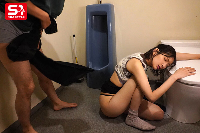 【サークル飲み会の奇跡】 サバサバで性格合わない女友達が酔って無防備になって思わず手を出した僕!するとまさかの…チ○コマ○コは相性抜群!朝までぶっ通しの以心伝心セックス。 倉木華 9枚目