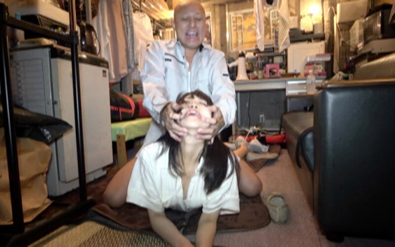 月刊人妻女子専科エロカリ あんたのカラダは犯罪だ!!! 第59号 16枚目