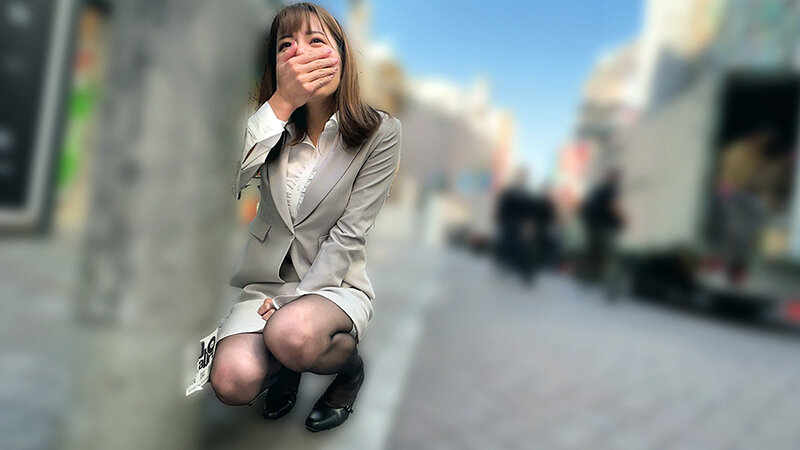 リモコンバイブお散歩 人混みの中でビクビク絶頂数十回 なみさん(28才)/るいささん(28才) 2枚目