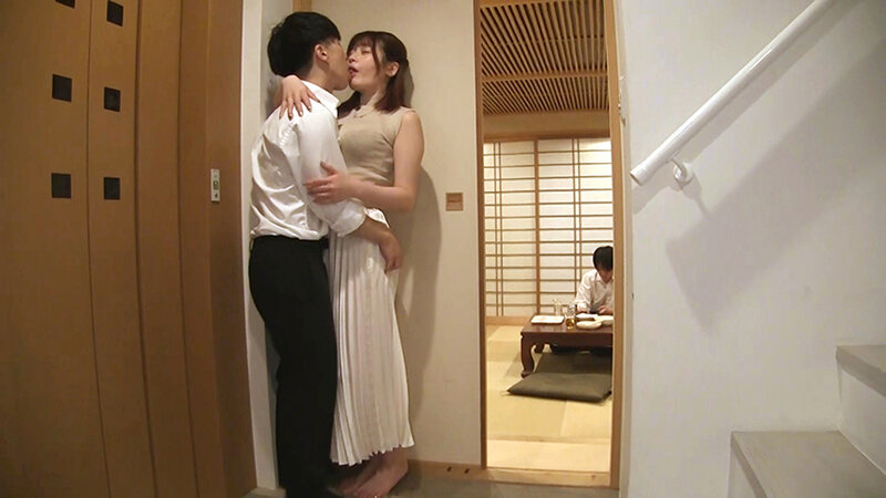 スキマ時間をチ●ポで埋めるドスケベ妻達 16枚目