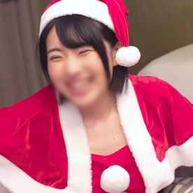 クリスマスに彼氏がいないチン媚びサンタコスプレｼﾞｮｼ大生(20) エッチしたい盛りの初ゴム無し経験。熱い亀頭が*宮口にあたる感覚にハマって中イキが止まりません！