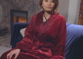 雰囲気女王様.中身マゾで乙女っぽい三十路会社員。 巨根に甘えながらのフェラで挿入懇願。騎乗位での*宮口突き上げで派手におっぱいを揺らしながらイクぅぅう！！