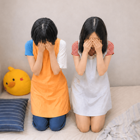 ★緊急先着★幼稚園教育実習生二人組★双方170㎝越え超美巨乳スレンダー★ダブル大量膣内中出し★自宅にて両方に溢れ出る程の無責任大量膣内中出しで妊娠させた衝撃のスマホ原版【先着高画質特典付き】
