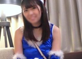 真面目な恋愛しかしたことがない黒髪大生(20) クリスマス=SEXという思考に至り緊張しつつも男遊びで初潮吹き。