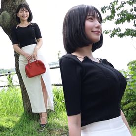 【28歳新婚】戸田駅で密会した性欲旺盛な奥様！卑猥な豊満バストと細腰豊尻の極上ボディで男を虜にする淫乱ボディをひたすらハメ倒す！
