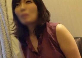 【人妻】セックス大好きな34歳・人妻◆初の野外羞恥プレイ！エロランジェリー着てハメ撮りSEX！他人棒で連続イキ！！