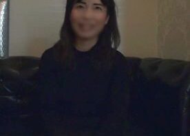 質素で色気無しの47歳専業主婦”ゆりこさん” 人目もはばからずに近所のラブホに入って不倫。あたかも正当行為かのように生ハメでオーガズムに達する。